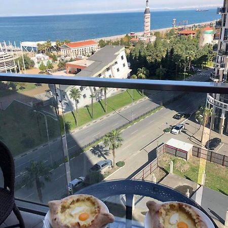Apartment Sea Tower Khimshiashvili 15 Batumi Exteriör bild