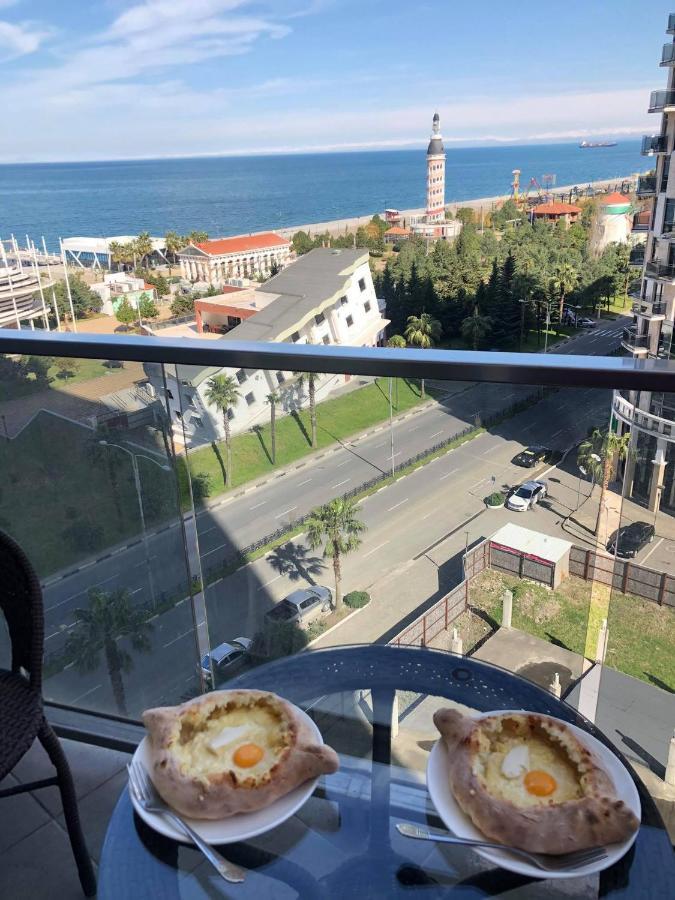 Apartment Sea Tower Khimshiashvili 15 Batumi Exteriör bild