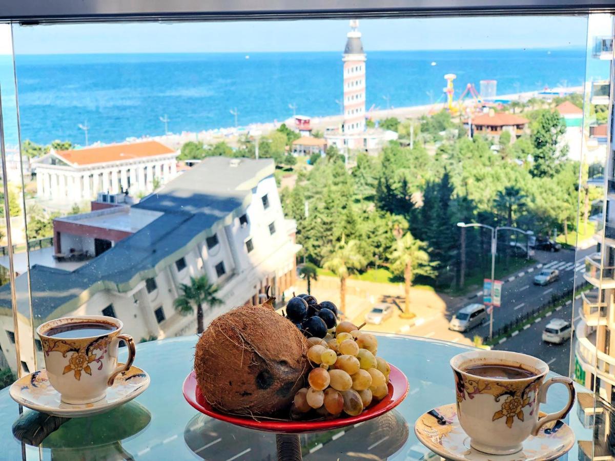 Apartment Sea Tower Khimshiashvili 15 Batumi Exteriör bild